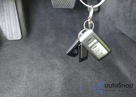 2016 Acura Tlx z USA, uszkodzony, nr VIN 19UUB1F39GA005058